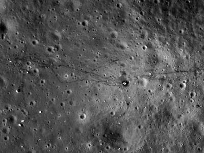 Lua ainda conserva passos de astronautas - TVI