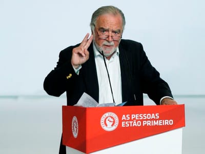 Manuel Alegre exige a Nóvoa que corrija afirmação de resultado inédito - TVI