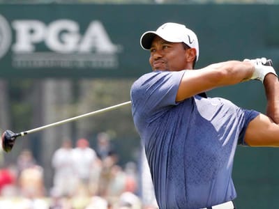 Tiger Woods hospitalizado após violento acidente de viação - TVI