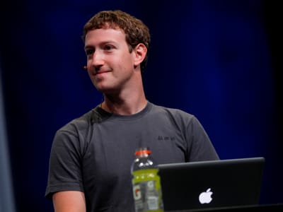 Facebook: Zuckerberg admite deceção em bolsa - TVI