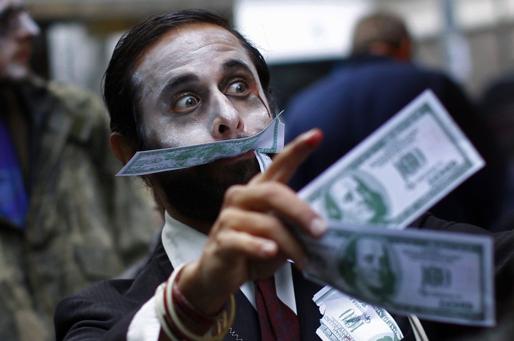 Zombies invadem Wall Street - Reuters\Mike Segar