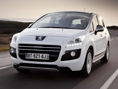 Peugeot Citroen vai eliminar 6 mil postos de trabalho - TVI