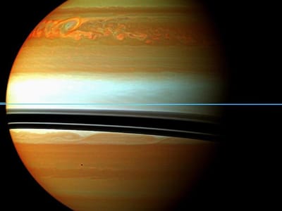 Sonda grava 200 dias de tempestade em Saturno - TVI