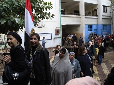 Eleições no Egipto começam com irregularidades - TVI