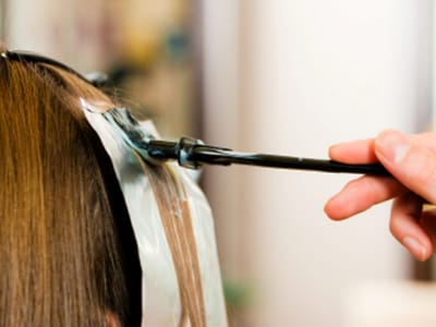 Covid-19: acesso a cabeleireiros será por marcação e com número limitado de clientes - TVI
