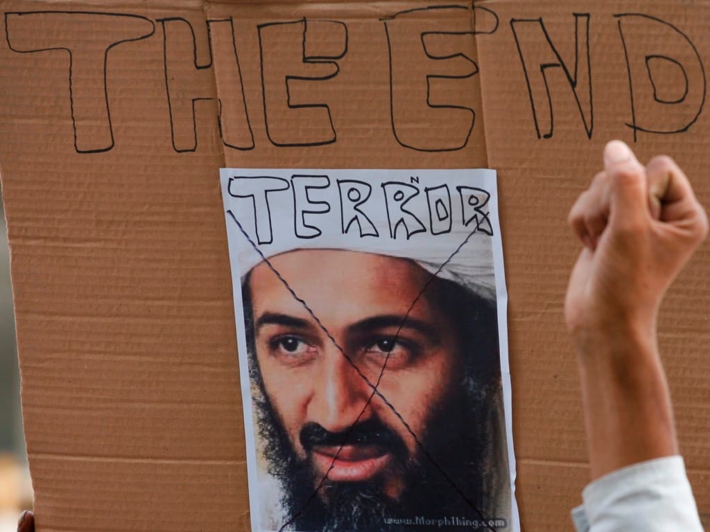 Demonstrações de alegria após a notícia da morte de Osama bin Laden (foto Reuters)