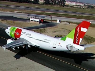 Greve dos controladores cancela voos em Lisboa - TVI
