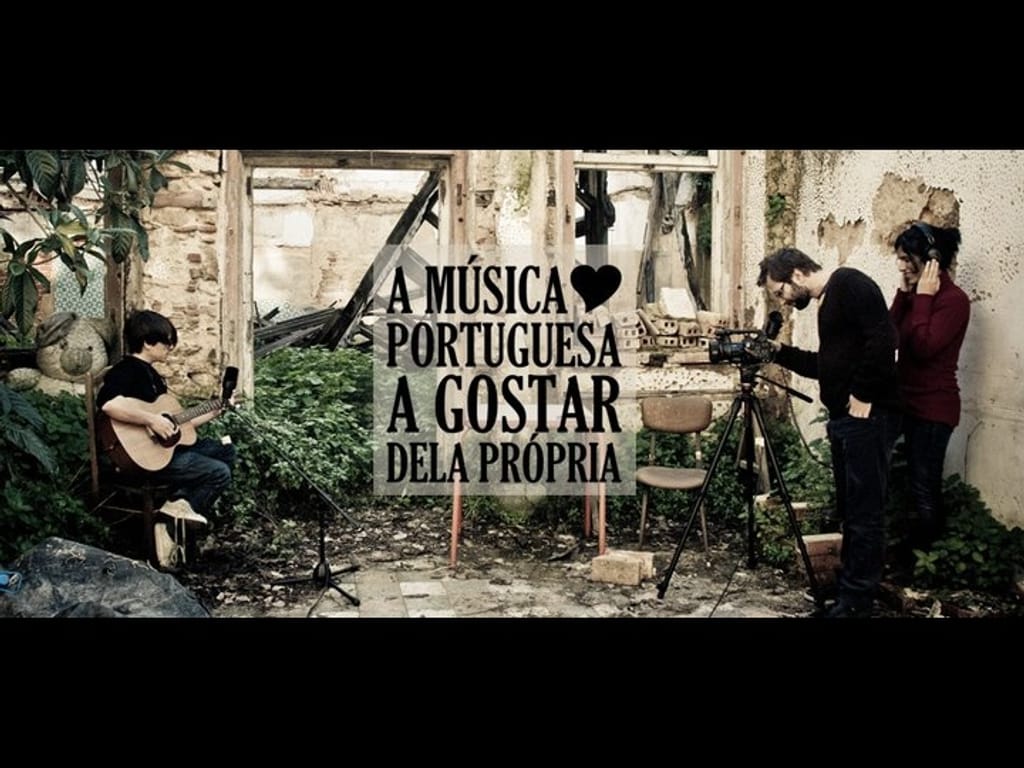 A Música Portuguesa a Gostar Dela Própria