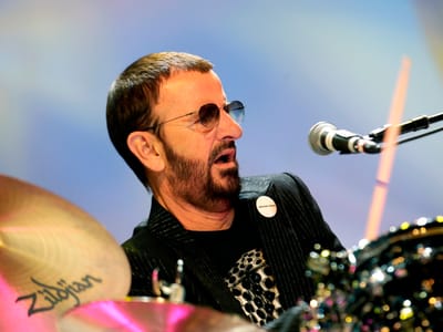 Bateria de Ringo Starr chega aos 2,2 milhões de dólares - TVI