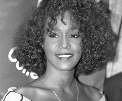 Whitney Houston vai estar em digressão… em holograma - TVI