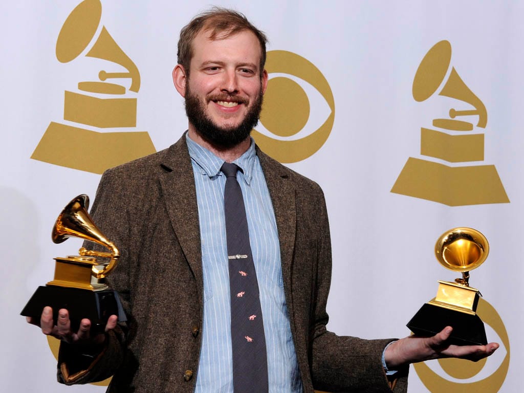 Bon Iver nos Grammy Awards 2012 (EPA/Paul Buck)