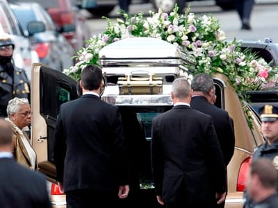 Newark pagou 143 mil euros pelo funeral de Whitney - TVI