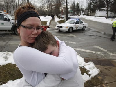 Ohio: jovem que matou alunos acusado de homicídio - TVI