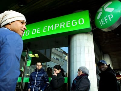 Desemprego em Portugal é mais do dobro da OCDE - TVI