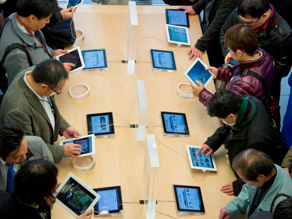 Novo iPad chega às lojas (Reuters)