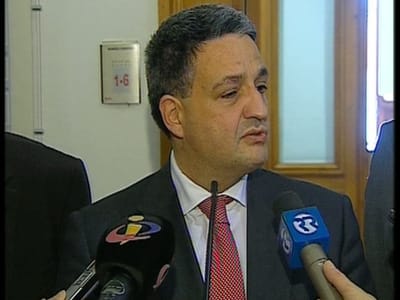 «Fraude na saúde é ultrajante», diz ministro - TVI