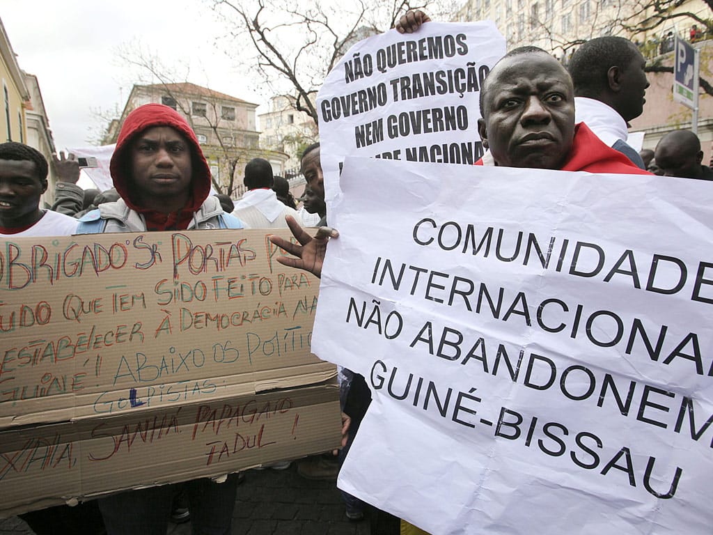 Manifestantes guineenses em Lisboa (Tiago Petinga/Lusa)