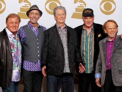 Beach Boys querem disco de rock n roll em 2013 - TVI