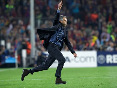 Ex-Inter confessa: «Mourinho fugiu na noite da vitória, nunca o perdoarei» - TVI
