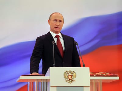 Putin toma posse como presidente russo - TVI