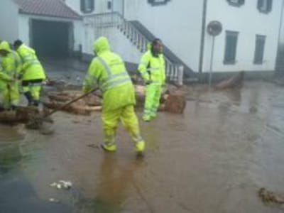 Açores: SATA cancela voos devido ao mau tempo - TVI