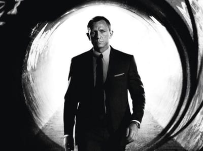 Um Daniel Craig frenético no trailer de «007-Operação Skyfall» - TVI