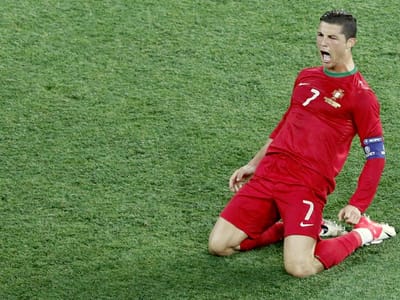 Cristiano Ronaldo renova contrato com BES até 2014 - TVI