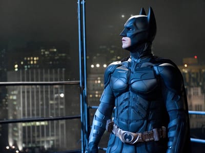 «Batman» de sete anos já foi detido pelo menos dez vezes - TVI
