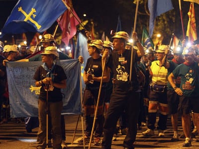 Carga policial no protesto dos mineiros em Madrid - TVI
