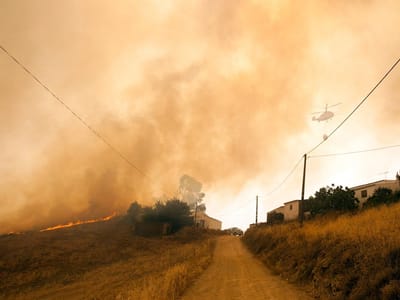 Incêndios: bombeiros dizem que relatório «escamoteia» realidade - TVI