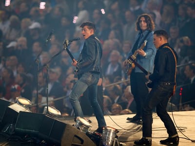 Arctic Monkeys nos Jogos Olímpicos por uma libra - TVI
