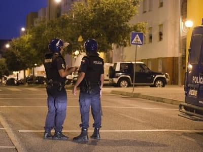 Governo cria sistema de referenciação de polícias em risco de suicídio - TVI