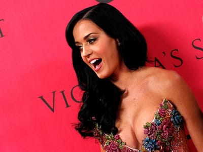 Katy Perry é a «Mulher do Ano» para a «Billboard» - TVI