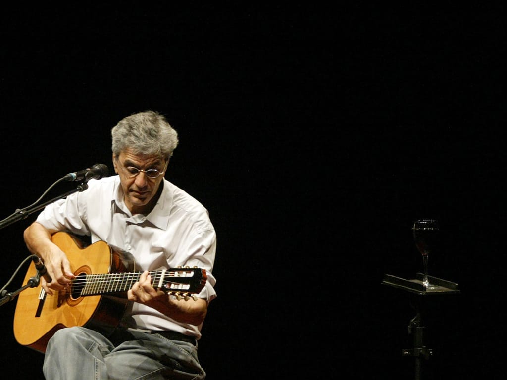 2006 - Caetano Veloso (Reuters)