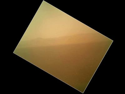 «Curiosity» envia primeiras imagens a cores - TVI