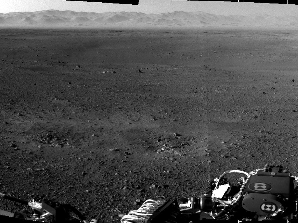 Imagem de Marte enviada pela Curiosity (NASA)