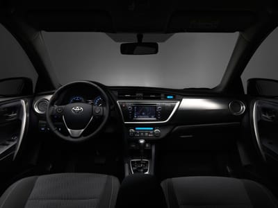 Toyota chama 1,4 milhões de carros por possível defeito envolvendo o airbag - TVI