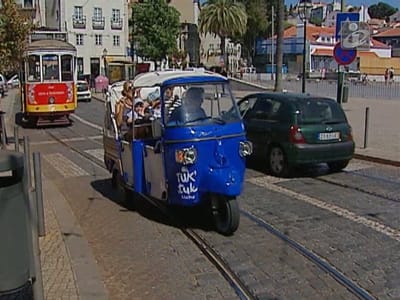 Tuk Tuk? Conheça Lisboa de... triciclo - TVI