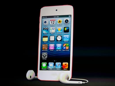Novo iPhone 5 já gera lucros no mercado paralelo - TVI