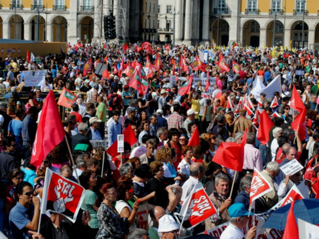 Manifestação da CGTP leva milhares de portugueses à rua (Foto André Santos)