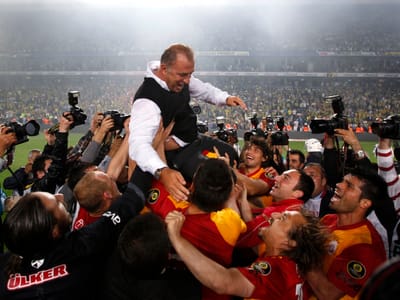 Galatasaray anuncia Fatih Terim como treinador pela quarta vez - TVI