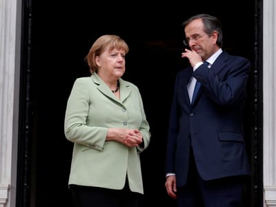 Merkel: «Quero que a Grécia continue no euro» - TVI