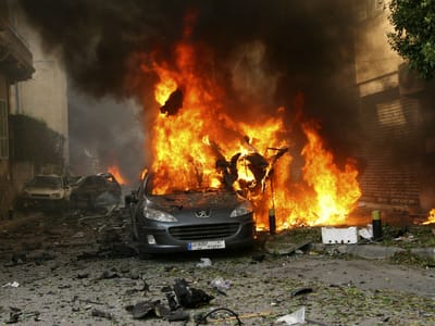 Beirute: carro-bomba mata oito pessoas e fere 78 - TVI