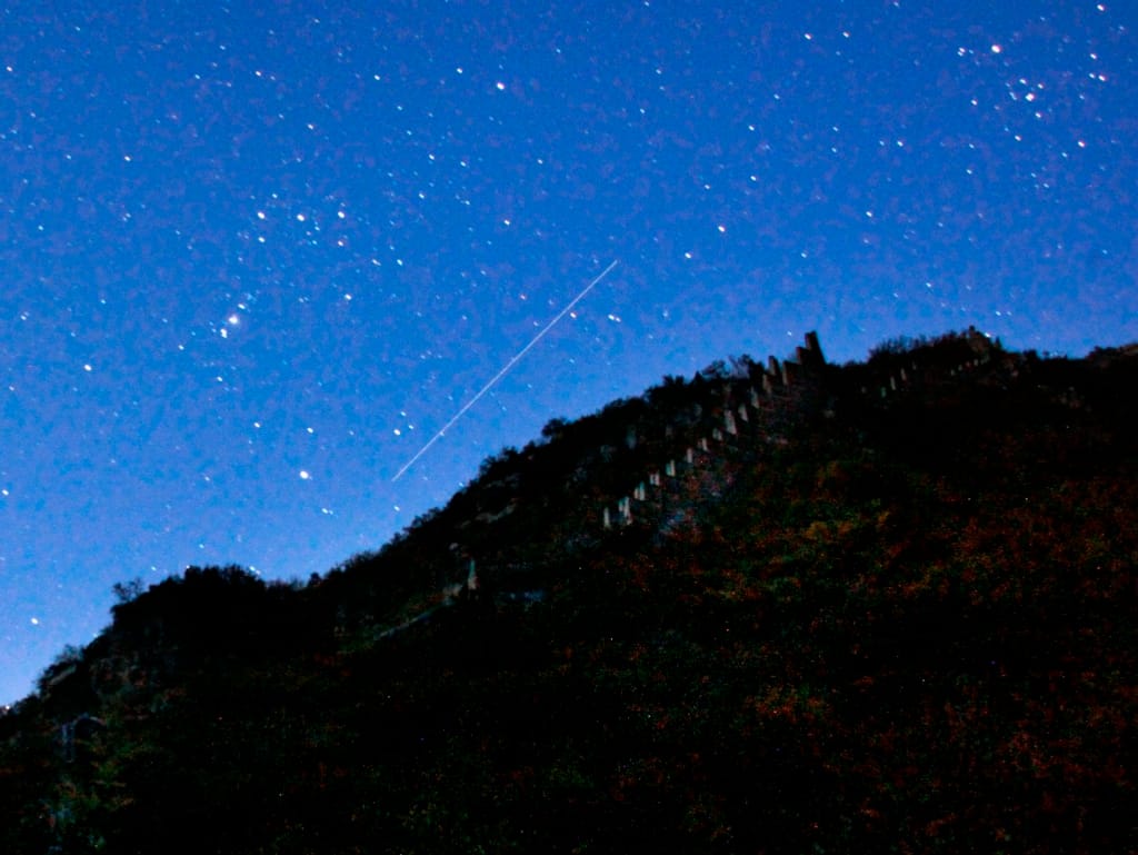 Chuva de estrelas na Grande Muralha chinesa [Reuters]