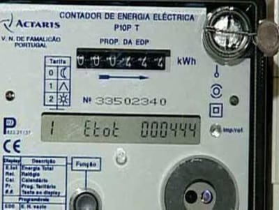 Eletricidade: fatura deve subir 2,5% para clientes no mercado regulado - TVI