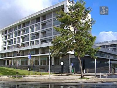 Hospital da Luz multado em 17 mil euros - TVI