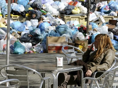 Lisboetas devem evitar colocar lixo na rua devido a greve - TVI