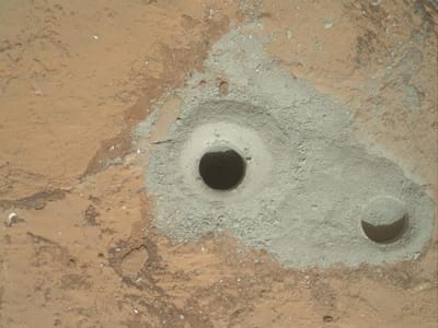 Imagens mostram primeiro furo da Curiosity em Marte - TVI