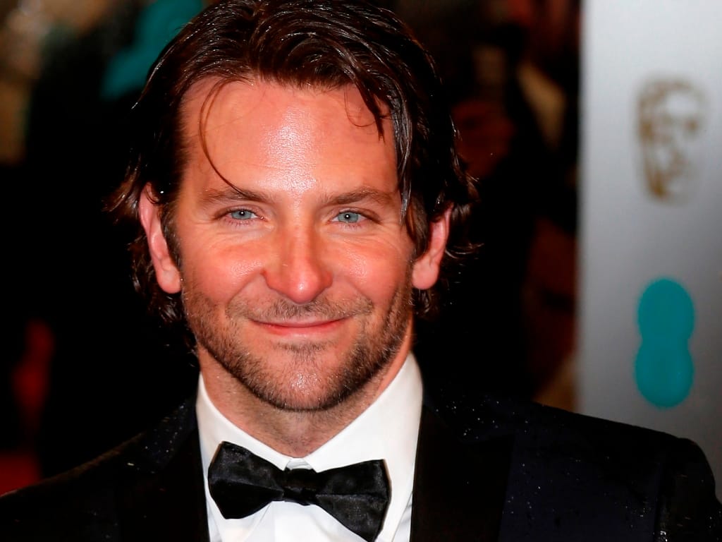 Bradley Cooper nos prémios BAFTA 2013 (REUTERS/Suzanne Plunkett)