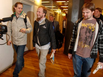 Co-fundador do Pirate Bay libertado ao fim de três anos - TVI